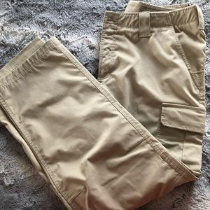 MENS UNDER ARMOR KHAKI PANTS SIZE 36/30